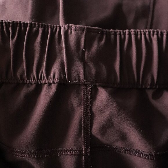 Lululemon Women's Sz 4 Plum Keep Moving Relaxed Fit Stretch Activewear Pant - Picture 7 of 11